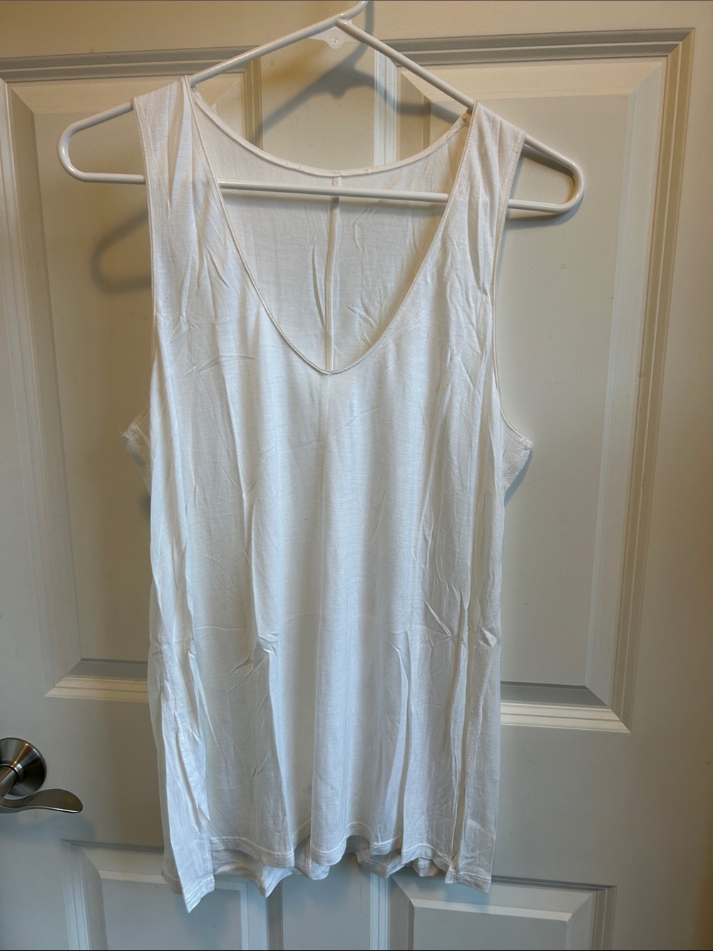 Vince White Scoop Neck Tank